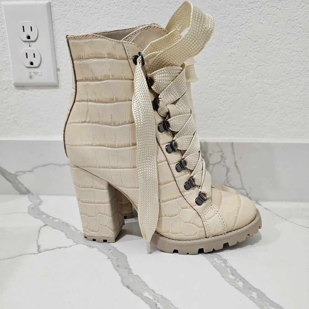 Schultz Boots - Picture 3 of 5